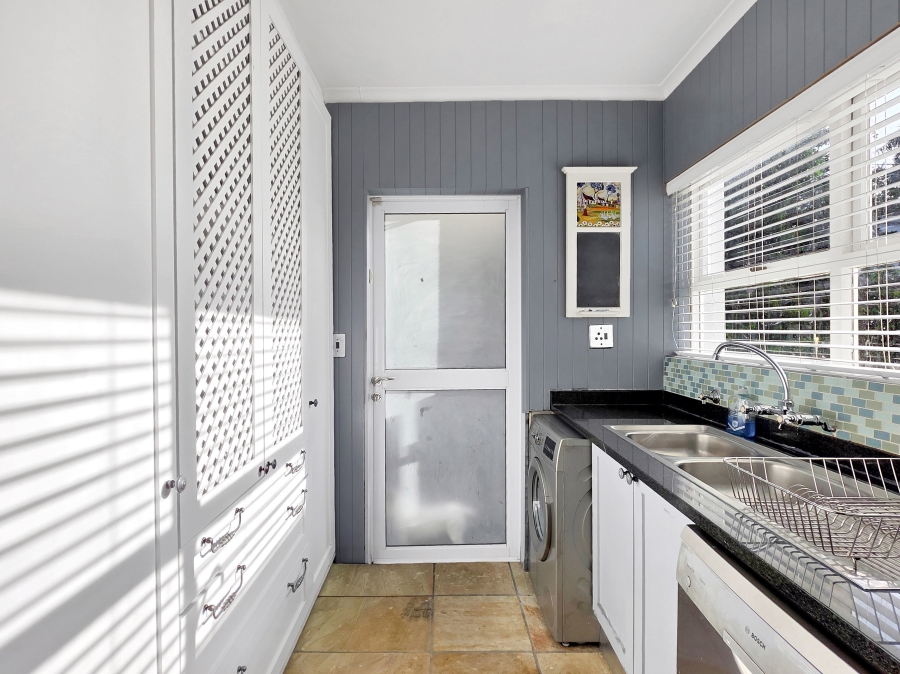 3 Bedroom Property for Sale in Constantia Western Cape